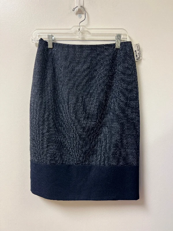 Skirt Designer By Hugo Boss In Navy, Size: 6