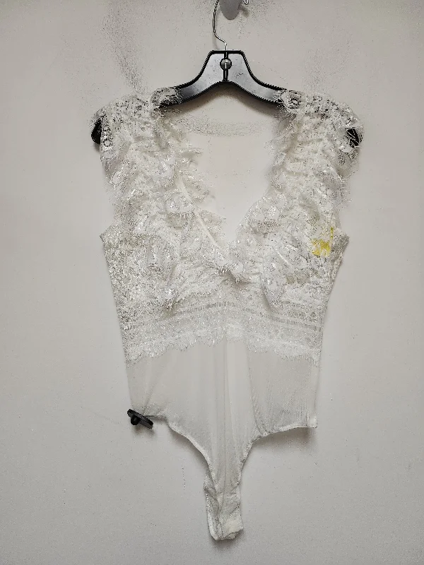 Bodysuit By Clothes Mentor In Ivory, Size: L